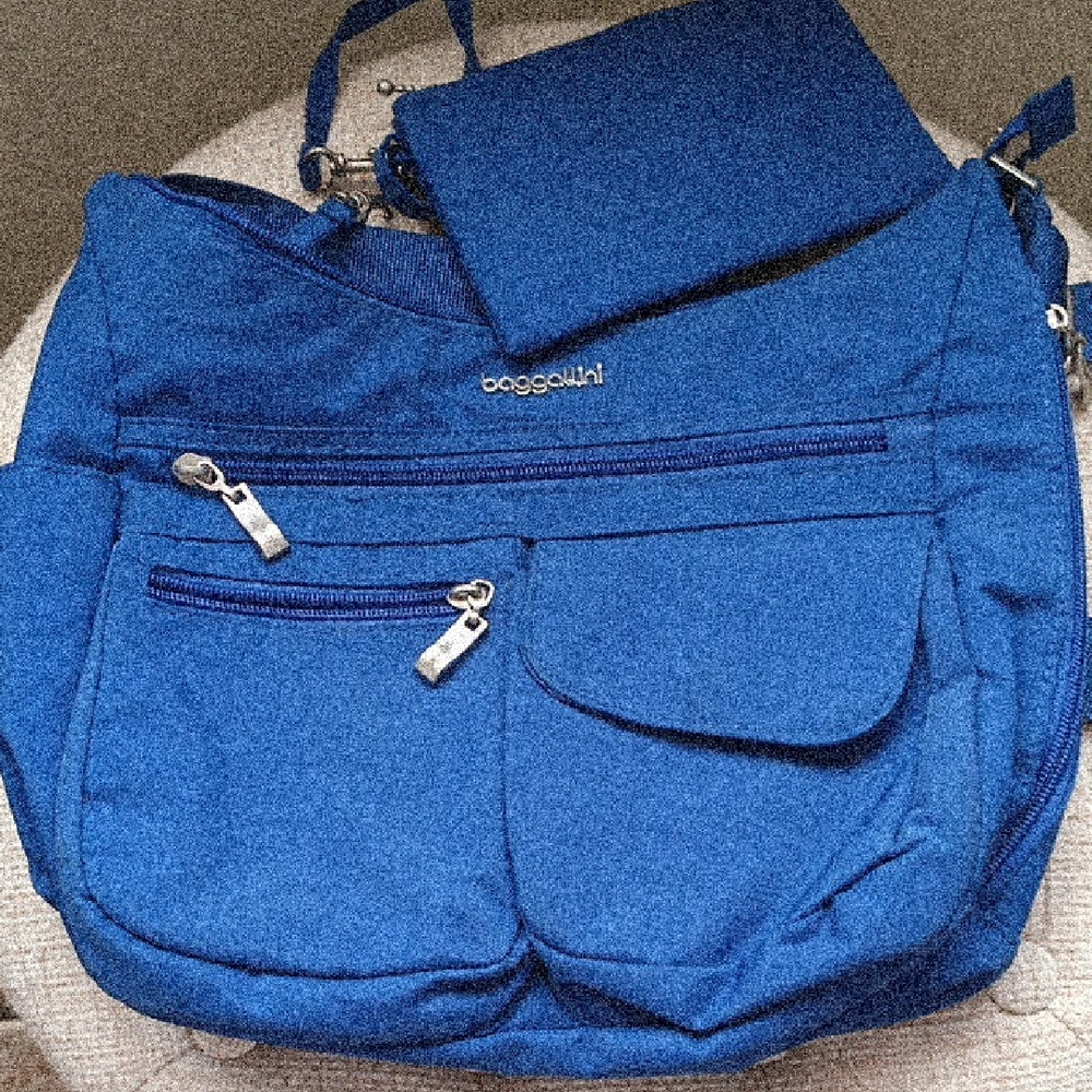 Baggallini Royal Blue  Bag with Pouch